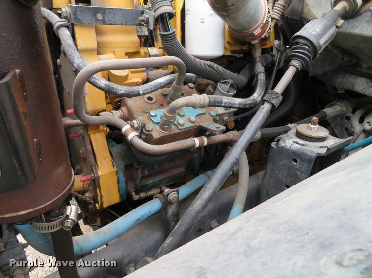 image for item DG3837 1998 GMC C7500 service truck with crane