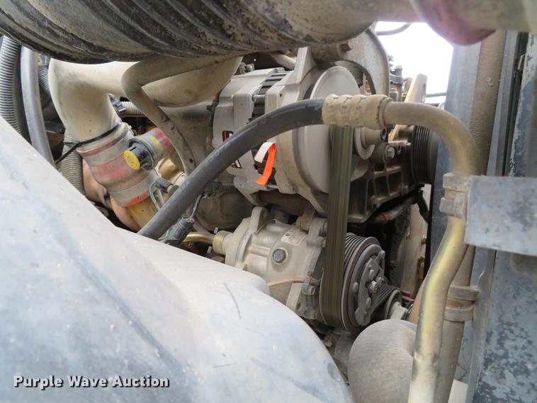 image for item DG3837 1998 GMC C7500 service truck with crane