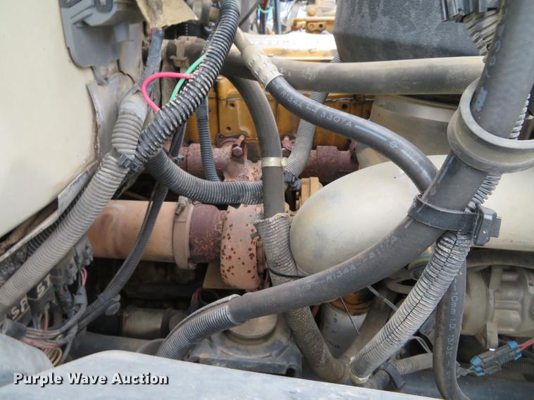 image for item DG3837 1998 GMC C7500 service truck with crane