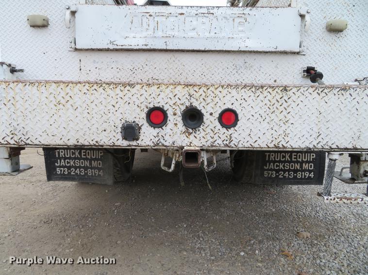 image for item DG3837 1998 GMC C7500 service truck with crane