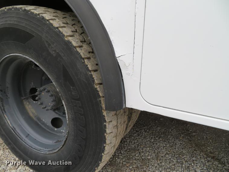 image for item DG3837 1998 GMC C7500 service truck with crane