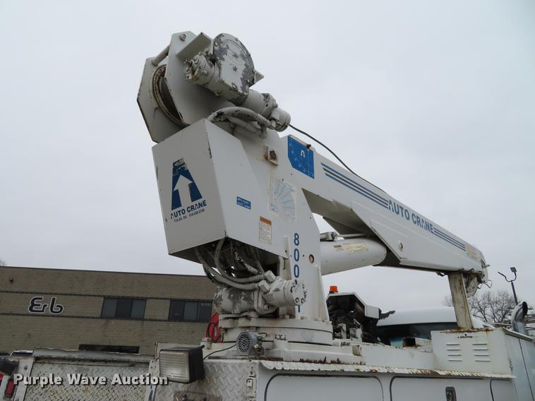 image for item DG3837 1998 GMC C7500 service truck with crane