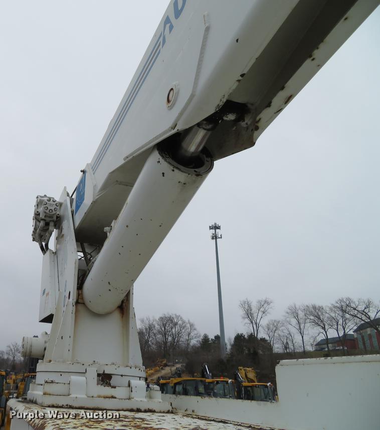 image for item DG3837 1998 GMC C7500 service truck with crane