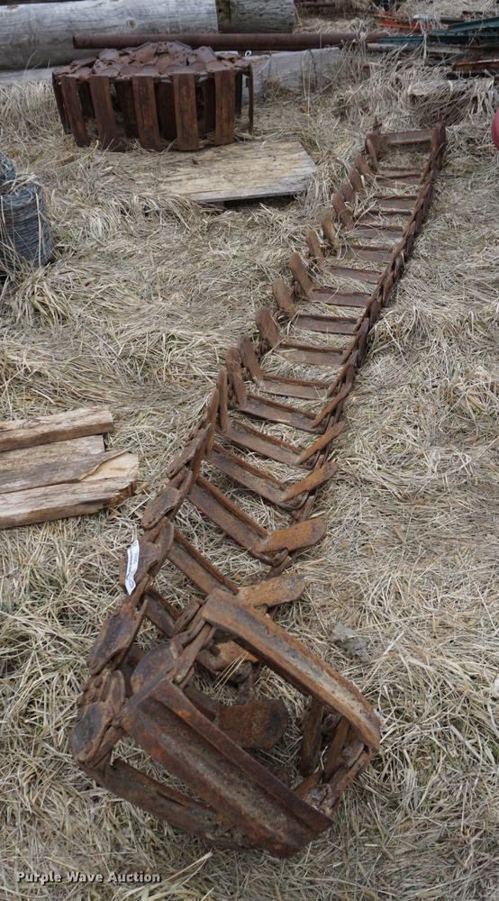 image for item DI9335 Loegring skid steer tracks