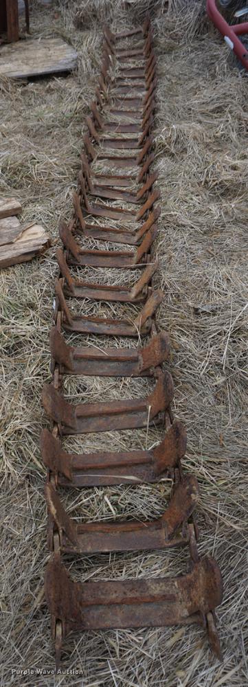 image for item DI9335 Loegring skid steer tracks