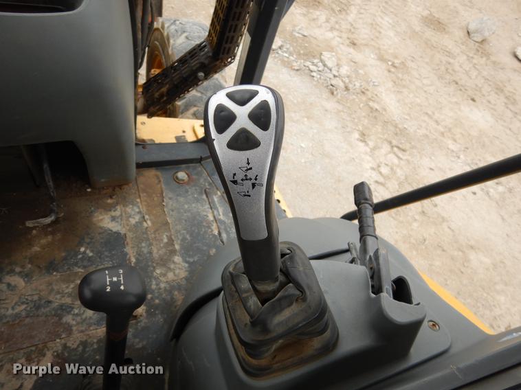 image for item DK9848 2007 Komatsu WB146-5 backhoe