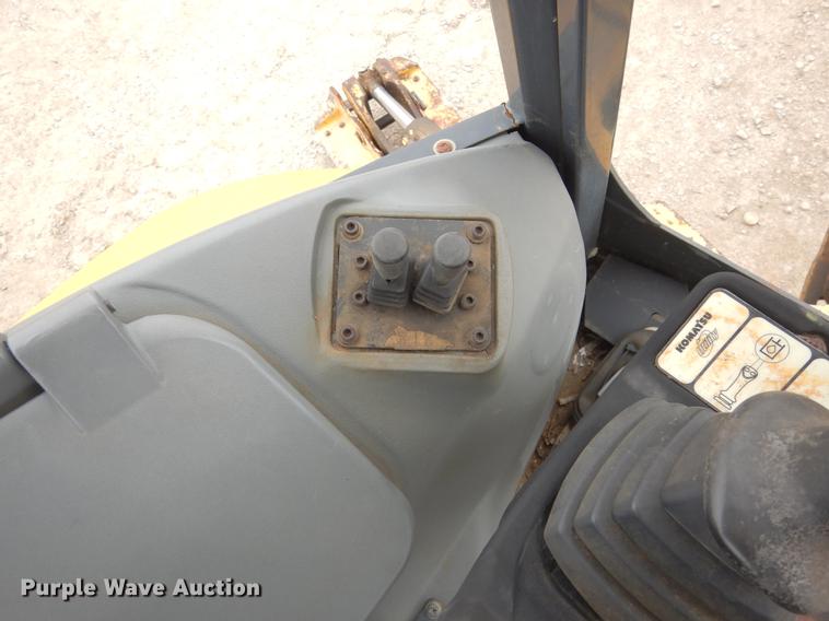 image for item DK9848 2007 Komatsu WB146-5 backhoe