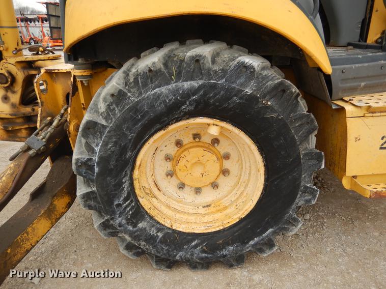 image for item DK9848 2007 Komatsu WB146-5 backhoe