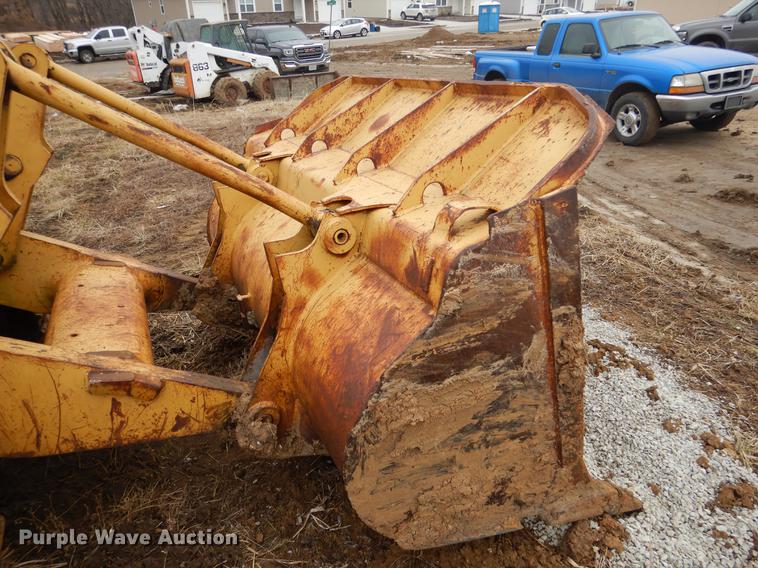 image for item DY9787 1978 Caterpillar 955L track loader