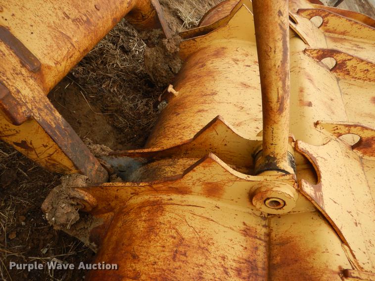 image for item DY9787 1978 Caterpillar 955L track loader