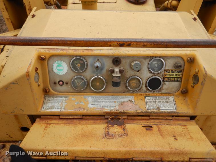 image for item DY9787 1978 Caterpillar 955L track loader