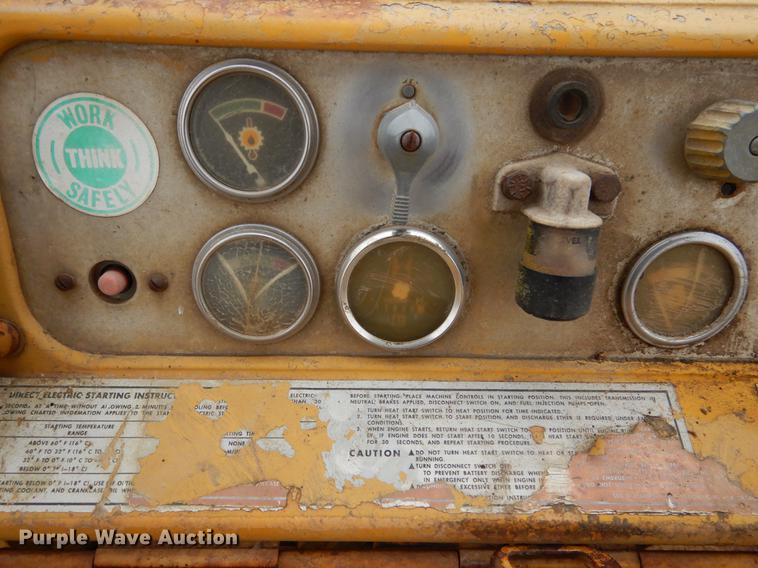 image for item DY9787 1978 Caterpillar 955L track loader