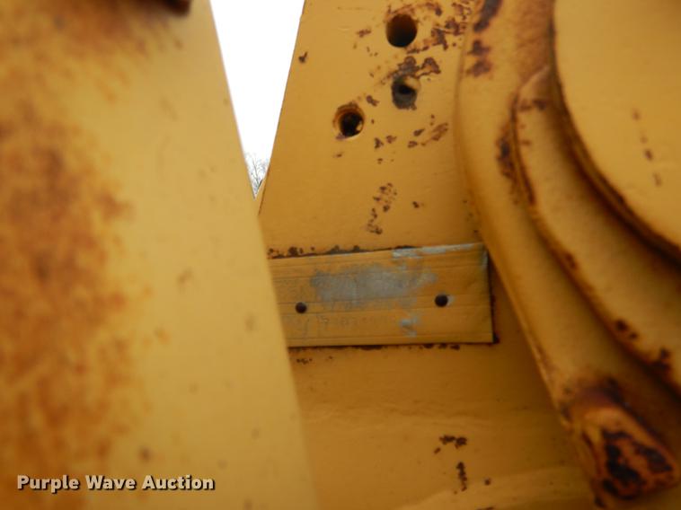 image for item DY9787 1978 Caterpillar 955L track loader