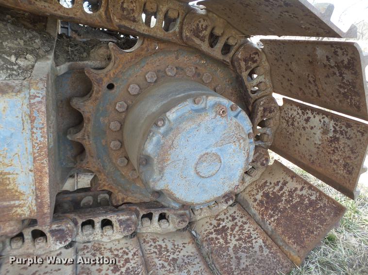 image for item EN9701 2002 New Holland EC215 excavator