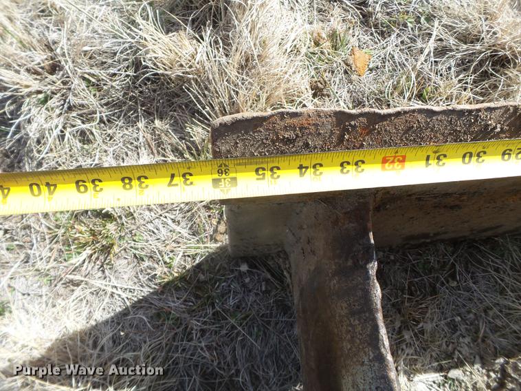 image for item EN9701 2002 New Holland EC215 excavator