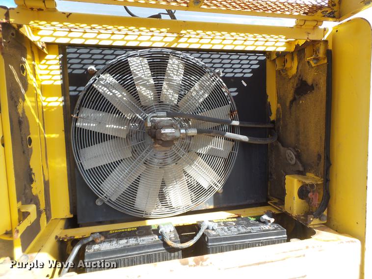 image for item EN9701 2002 New Holland EC215 excavator