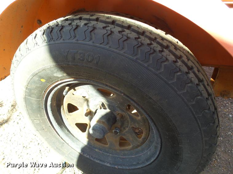 image for item EN9705 (4) Allmand arrow boards