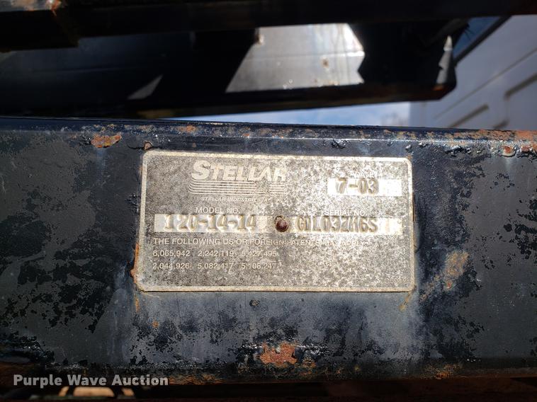 image for item EN9755 2003 Ford F550 roll-off container truck