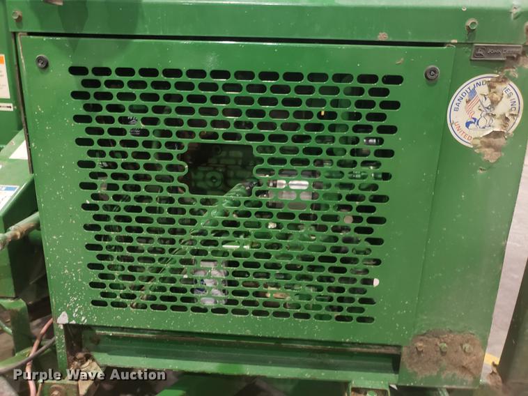 image for item EN9758 2005 Bandit 250 wood chipper