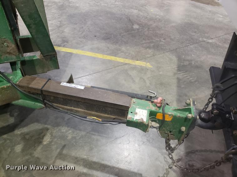 image for item EN9758 2005 Bandit 250 wood chipper