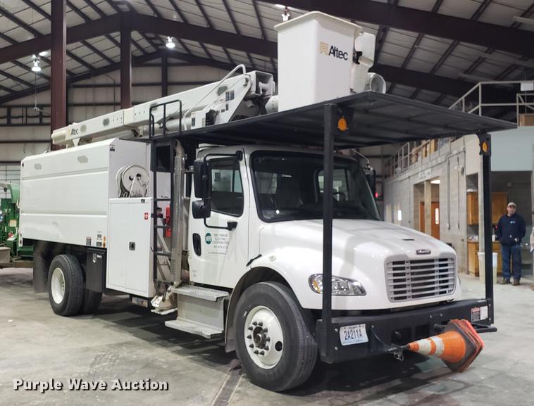 image for item EN9759 2015 Freightliner M2 106 Altec forestry bucket truck