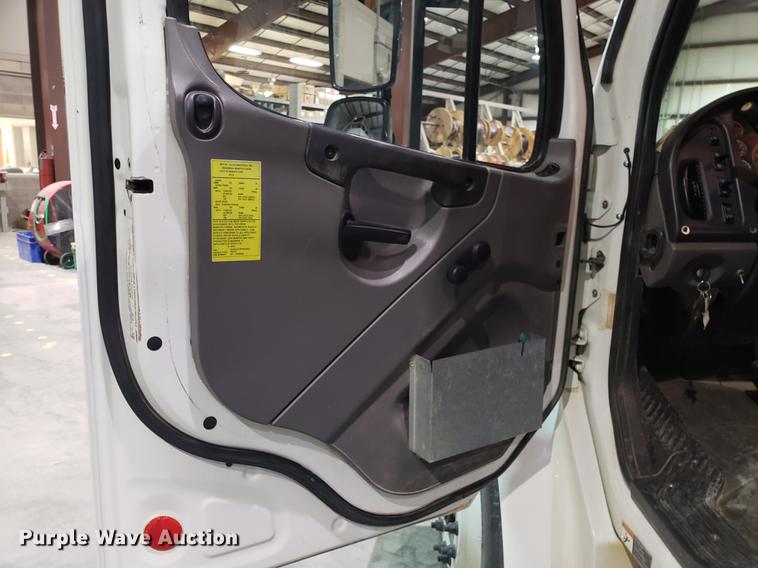 image for item EN9759 2015 Freightliner M2 106 Altec forestry bucket truck