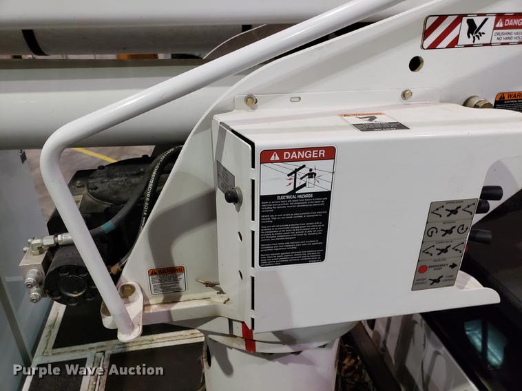 image for item EN9759 2015 Freightliner M2 106 Altec forestry bucket truck