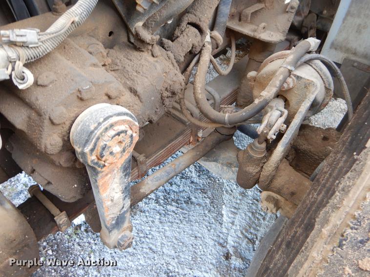 image for item ER9456 1999 International 8100 vacuum truck