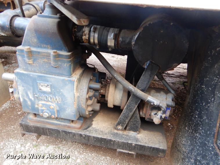 image for item ER9456 1999 International 8100 vacuum truck