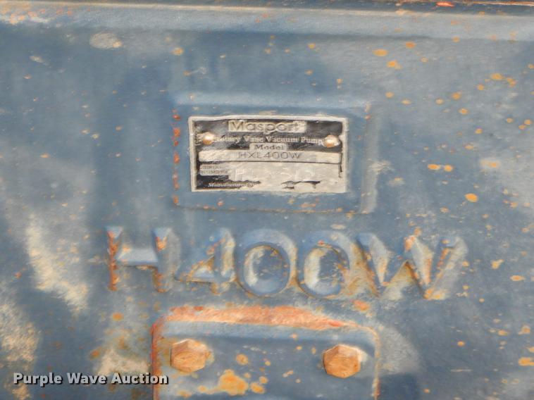 image for item ER9456 1999 International 8100 vacuum truck