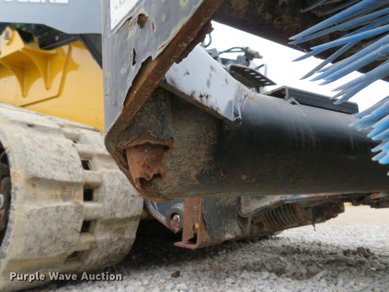 image for item EV9556 Bobcat 84 skid steer broom