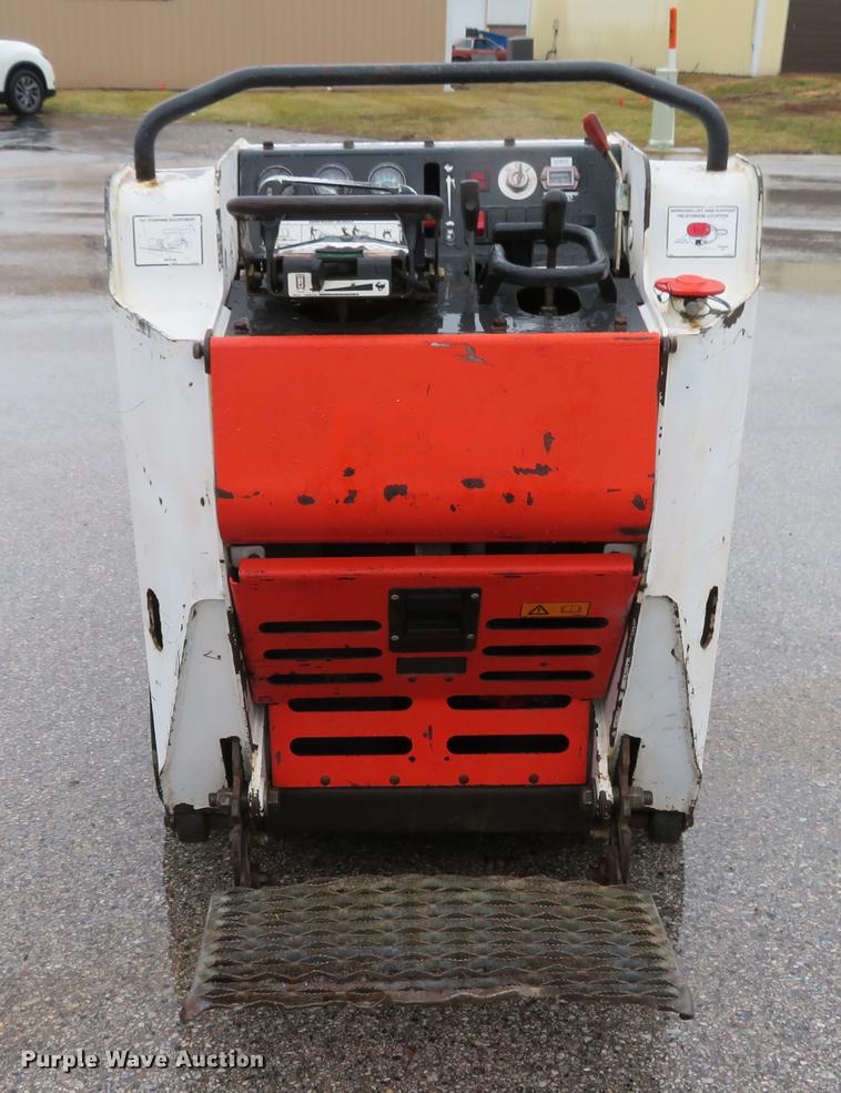 image for item EV9567 2008 Bobcat MT52 compact utility loader