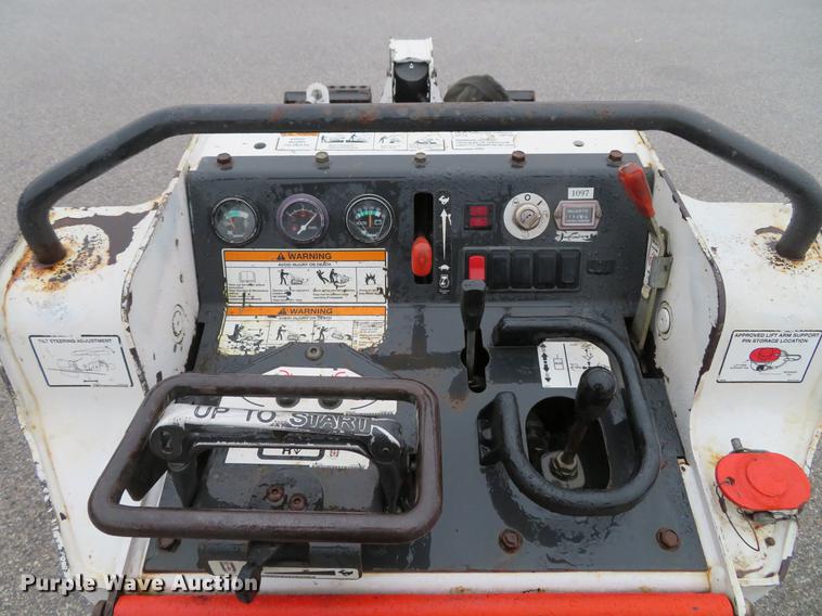 image for item EV9567 2008 Bobcat MT52 compact utility loader