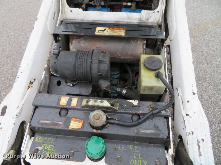image for item EV9567 2008 Bobcat MT52 compact utility loader