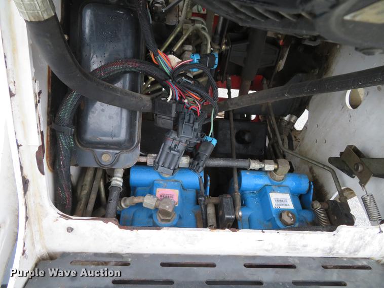 image for item EV9567 2008 Bobcat MT52 compact utility loader