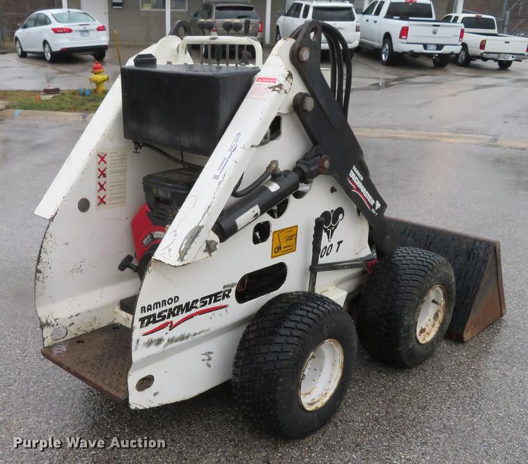 image for item EV9570 Ramrod 900T compact utility loader