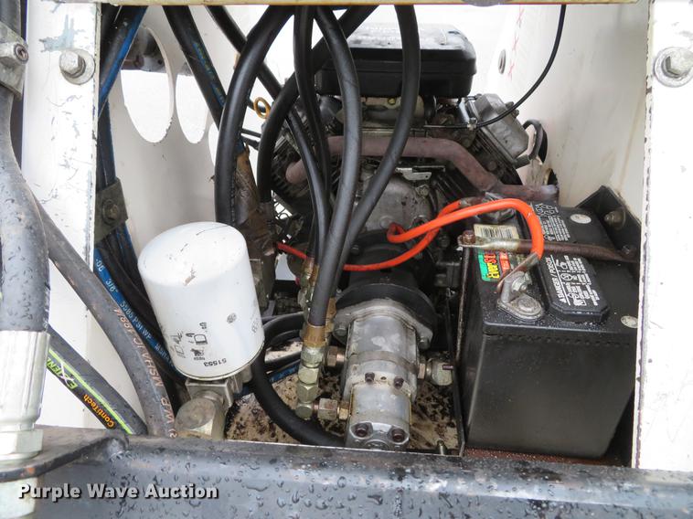 image for item EV9570 Ramrod 900T compact utility loader