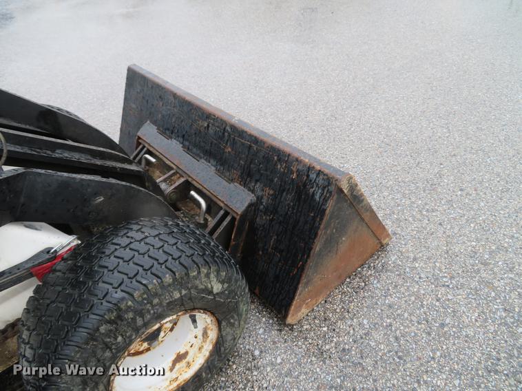 image for item EV9570 Ramrod 900T compact utility loader