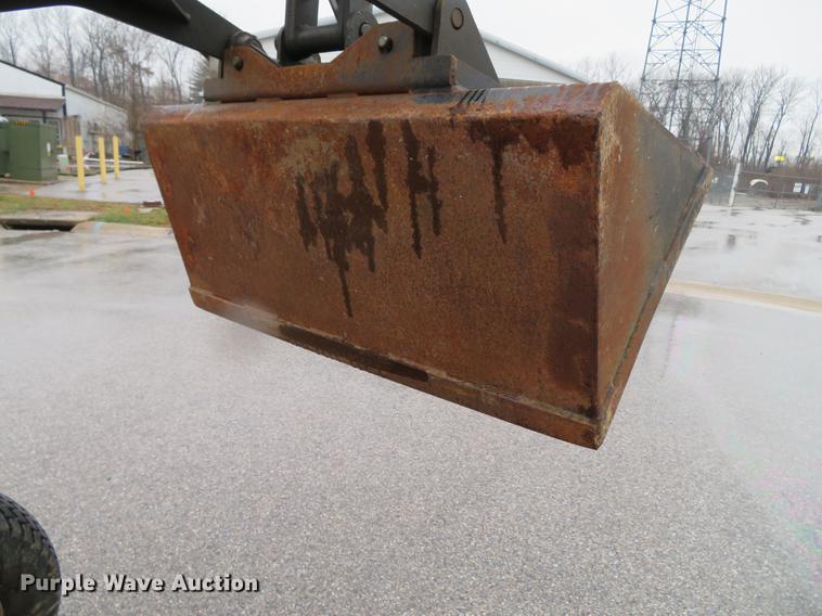 image for item EV9570 Ramrod 900T compact utility loader