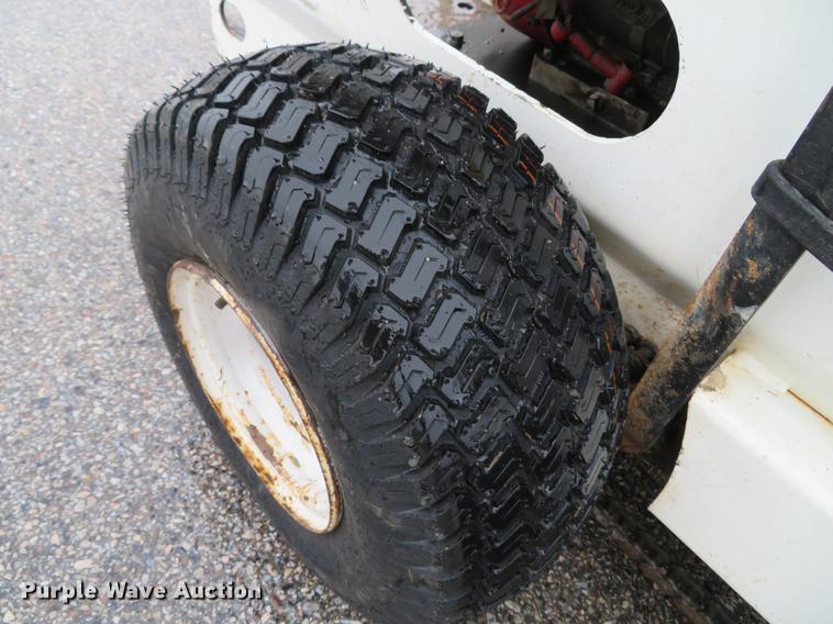 image for item EV9570 Ramrod 900T compact utility loader