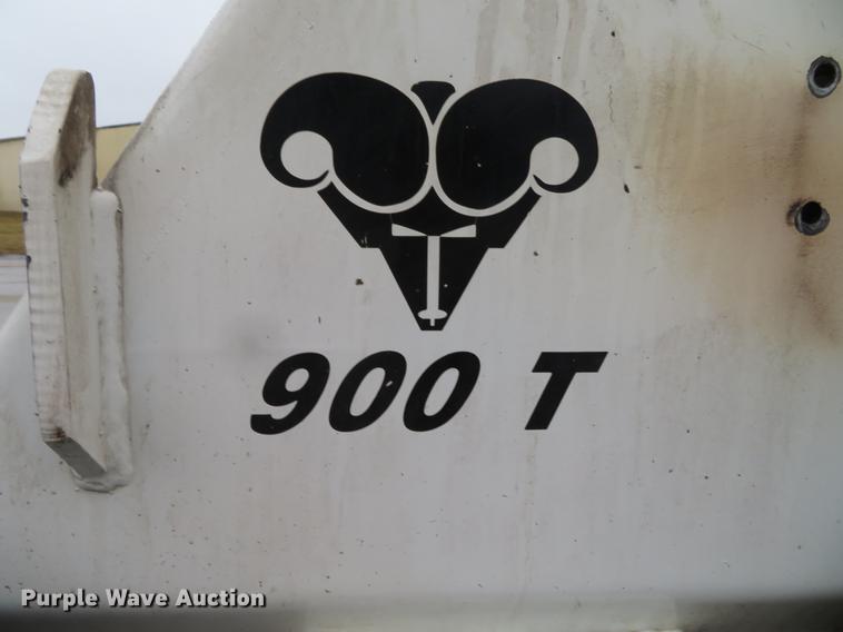 image for item EV9570 Ramrod 900T compact utility loader