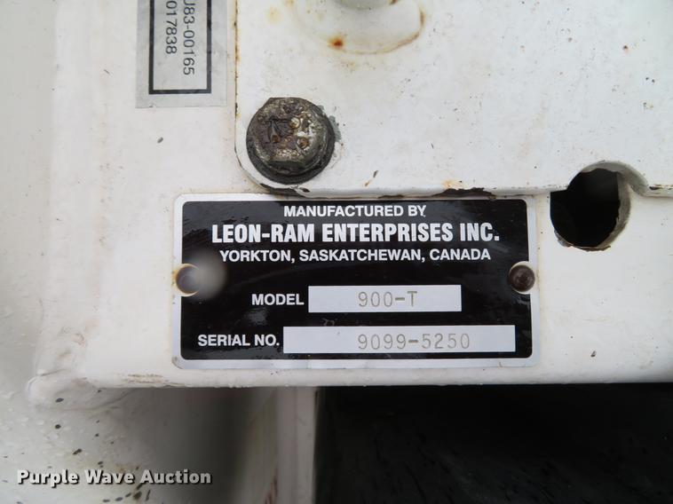 image for item EV9570 Ramrod 900T compact utility loader