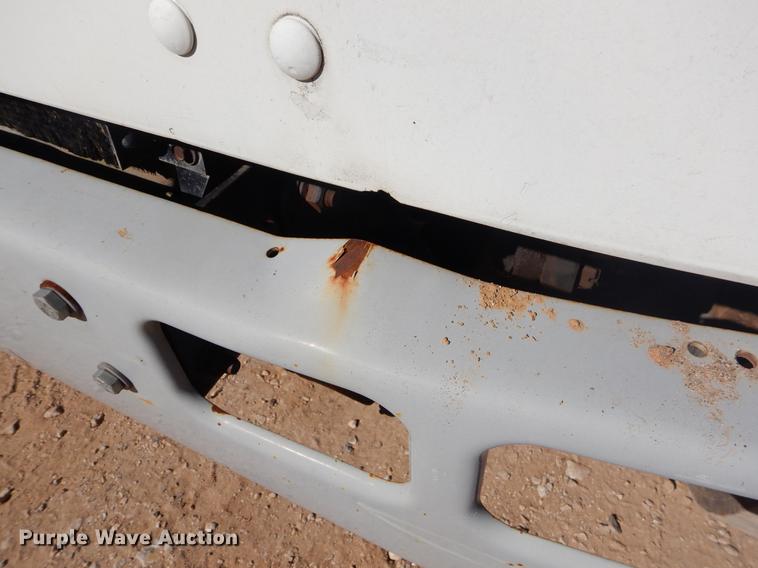 image for item EW9672 2002 International 4700 spreader truck