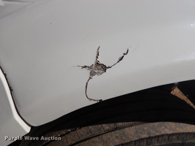 image for item EW9672 2002 International 4700 spreader truck