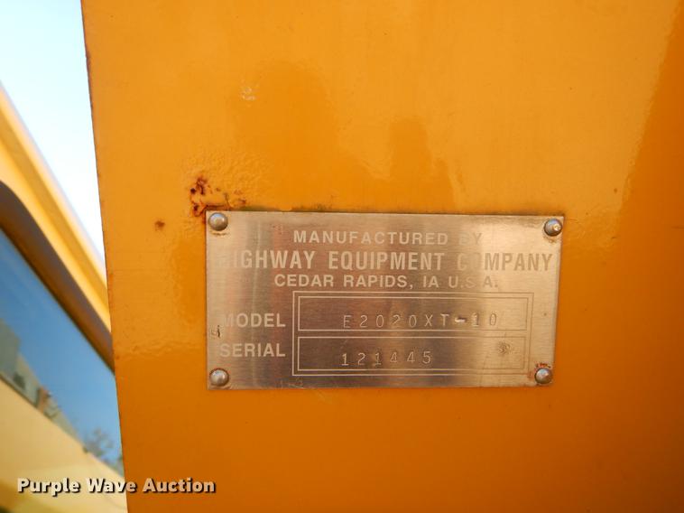 image for item EW9672 2002 International 4700 spreader truck