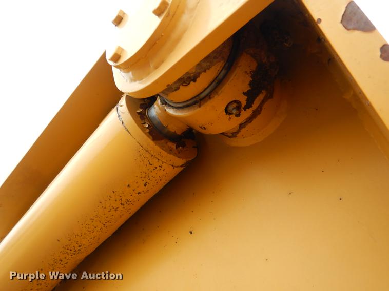 image for item FA9251 2005 Eject SC172T scraper