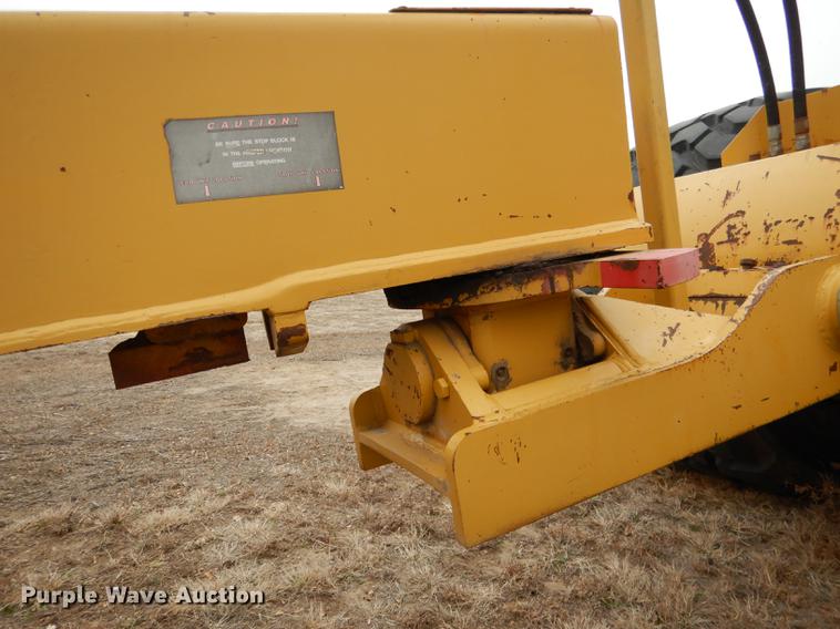 image for item FA9251 2005 Eject SC172T scraper