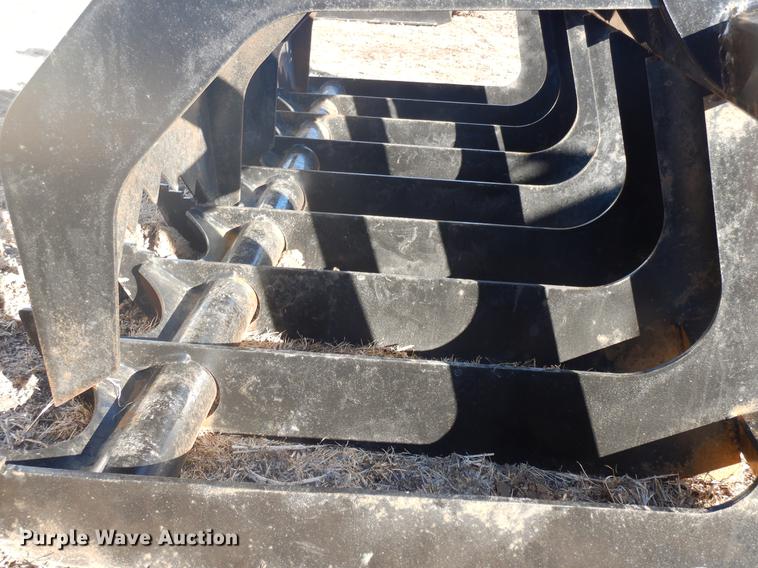 image for item FG9008 Brute skid steer grapple bucket