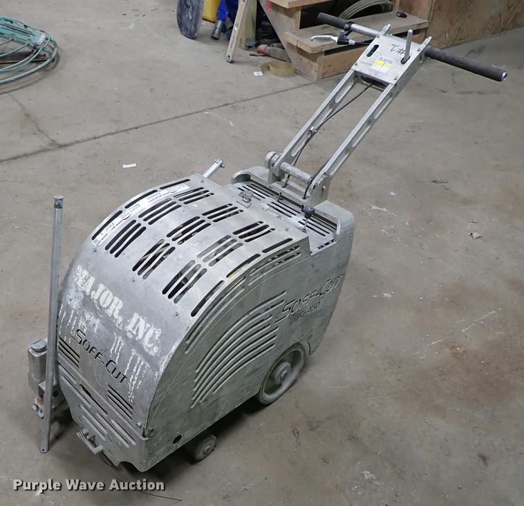 image for item FH9639 Soff Cut X450 concrete saw