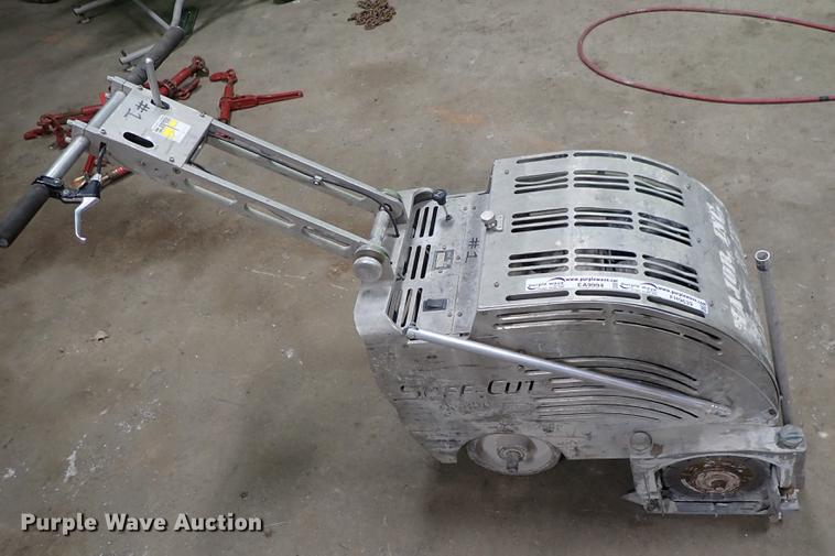 image for item FH9639 Soff Cut X450 concrete saw